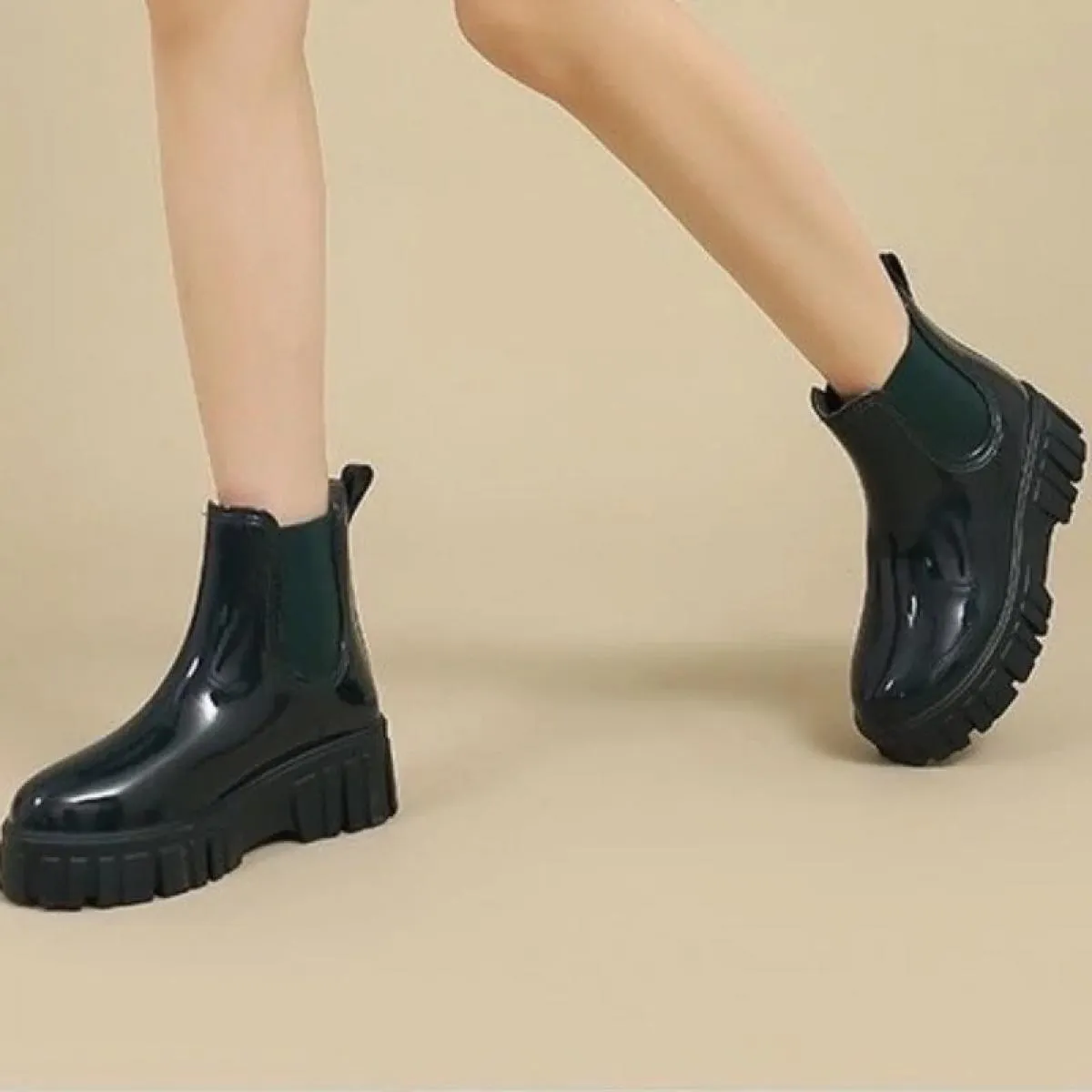 2023 Scarpe da donna di moda Punta tonda Stivali corti da donna Tendenza Comodi stivali da donna impermeabili Solid Pu Fashion B