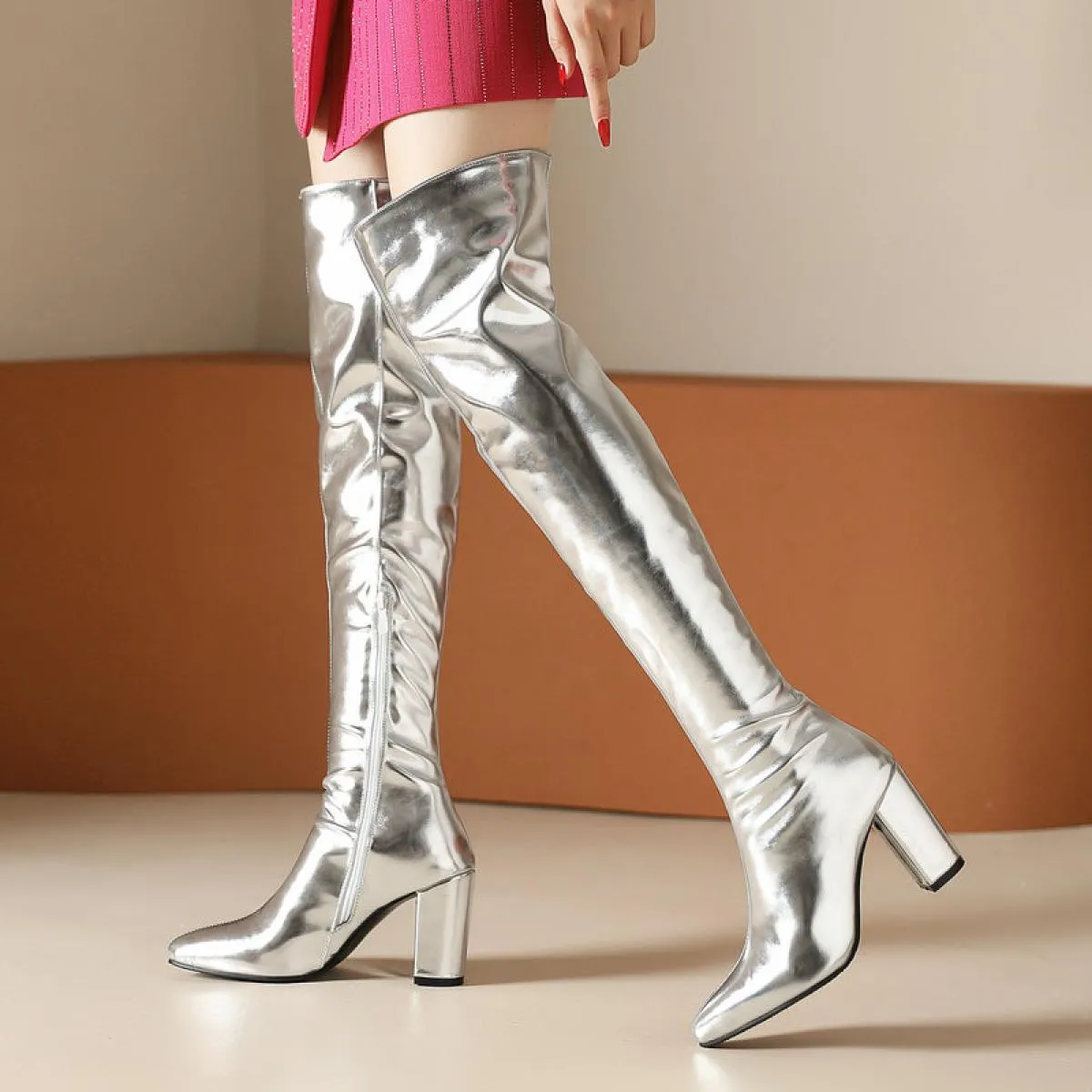 2024 Stivali alti da donna sopra il ginocchio Stivali tacco alto argento oro Donna Autunno Inverno Stivali elasticizzati con pun