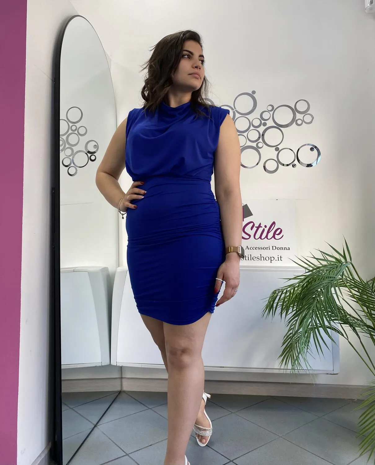 Abitino smanicato drappeggio