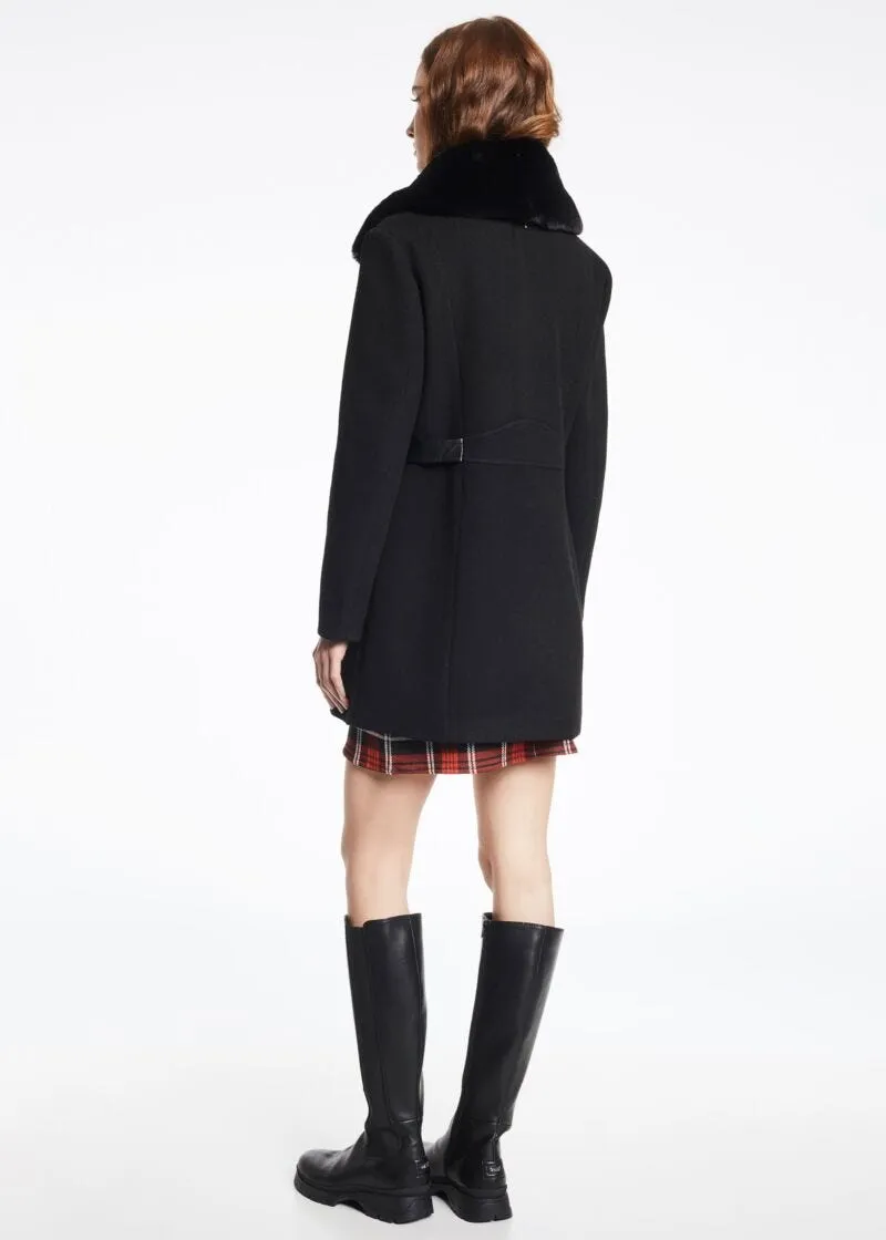 Cappotto con dettagli in eco pelle