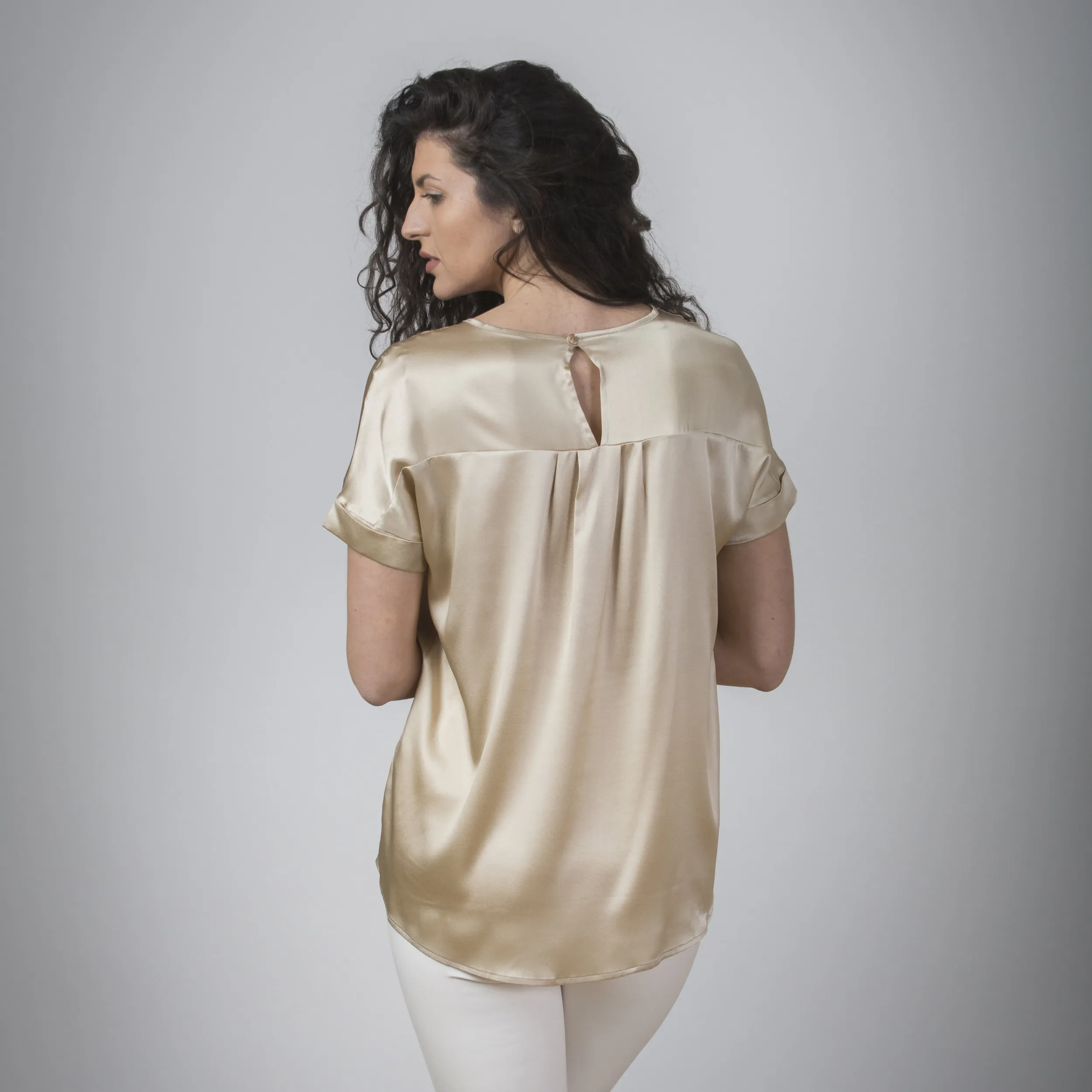 Maglia in seta a mezza manica