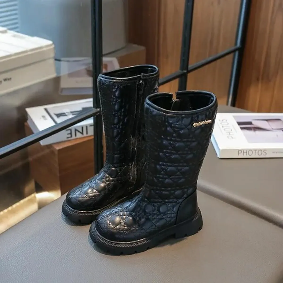 Nuovi stivali da ragazza autunno inverno 2024 stivali alti al ginocchio in morbida pelle per bambini moda plaid Zip stivali lung