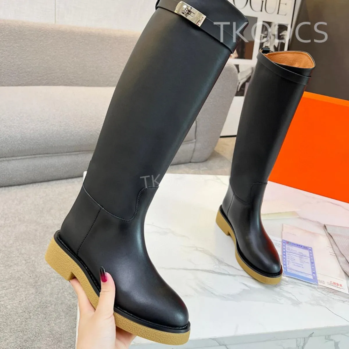 Nuovo arrivo stivali alti al ginocchio in vera pelle donna stivali da cavaliere con decorazioni in metallo slip on stivali Chels