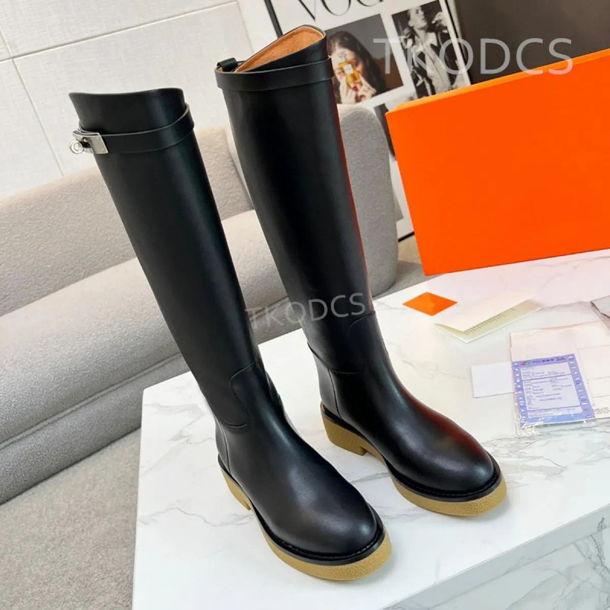 Nuovo arrivo stivali alti al ginocchio in vera pelle donna stivali da cavaliere con decorazioni in metallo slip on stivali Chels