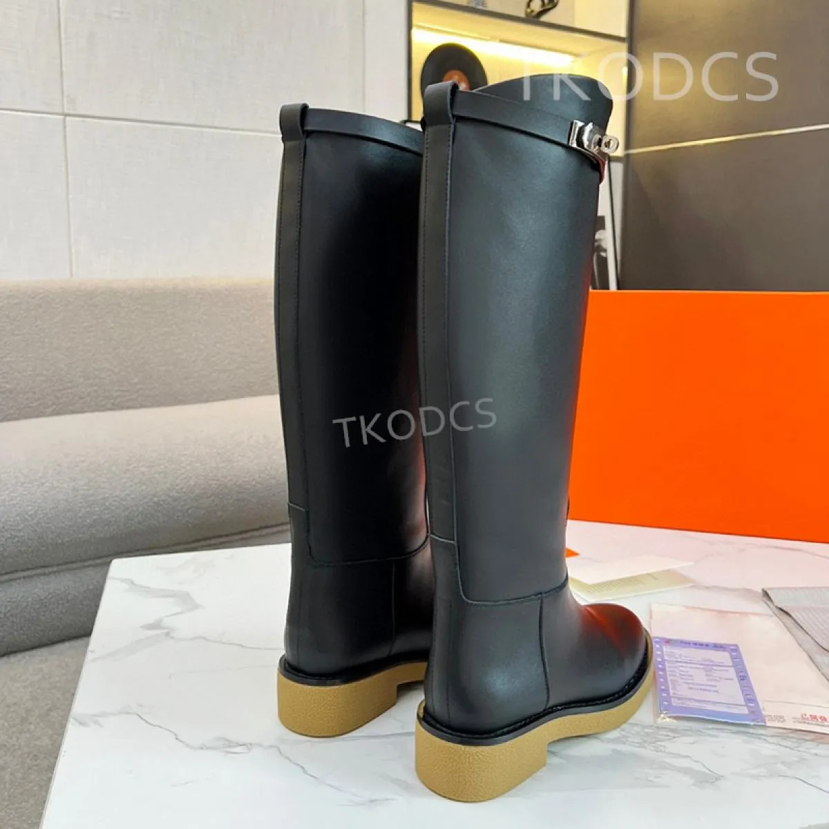 Nuovo arrivo stivali alti al ginocchio in vera pelle donna stivali da cavaliere con decorazioni in metallo slip on stivali Chels