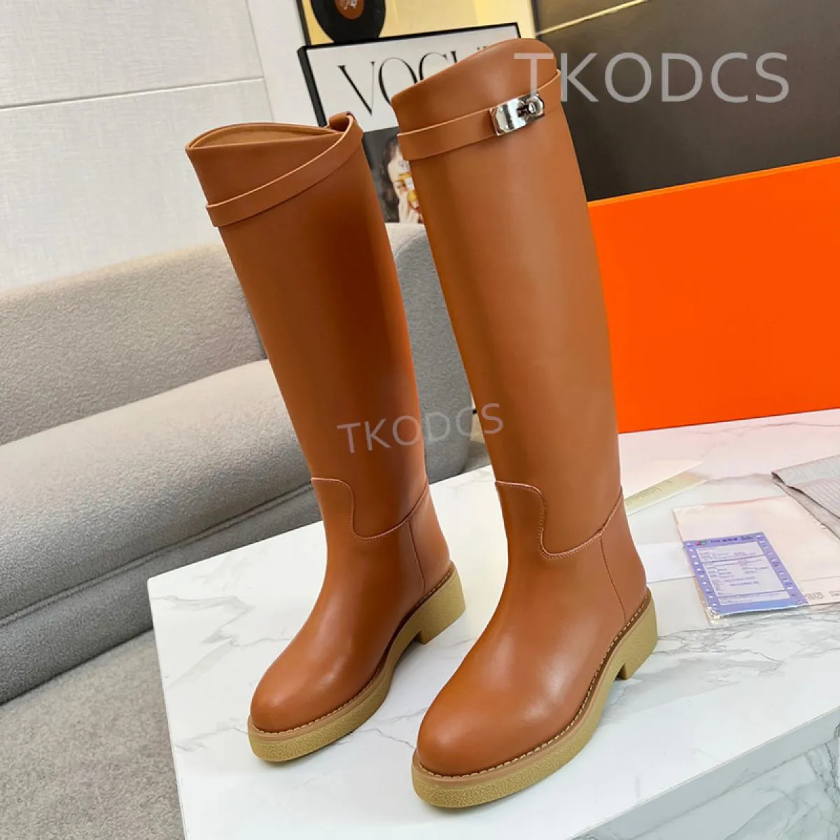 Nuovo arrivo stivali alti al ginocchio in vera pelle donna stivali da cavaliere con decorazioni in metallo slip on stivali Chels