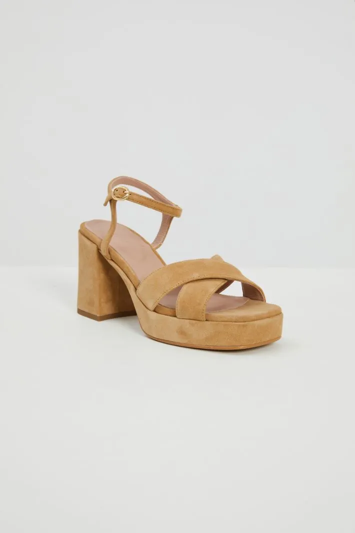 Sandali in suede