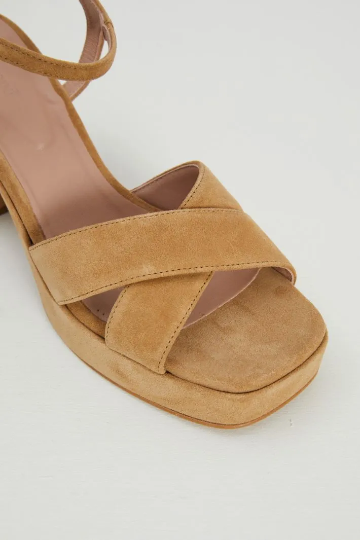 Sandali in suede