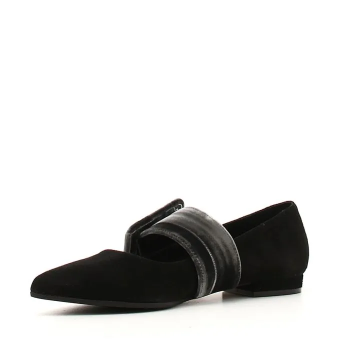 SCARPE CON TACCO IN CAMOSCIO