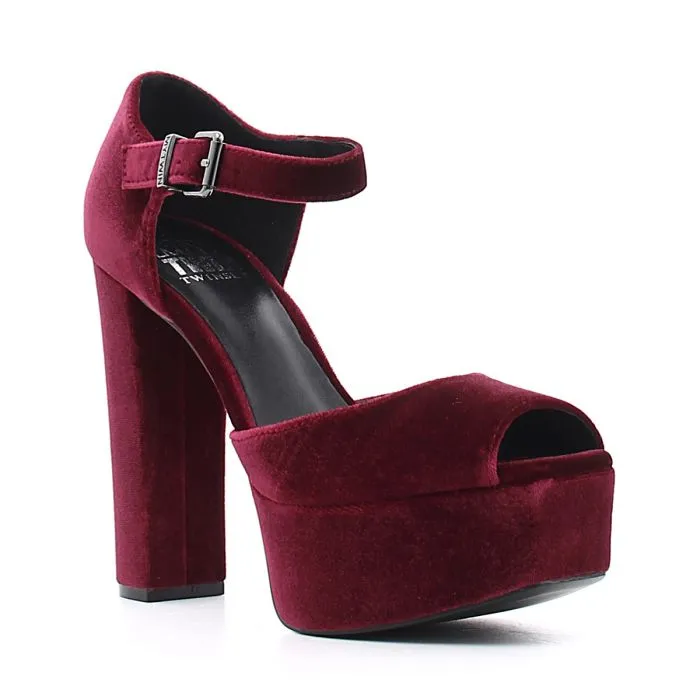 SCARPE CON TACCO RUBINO