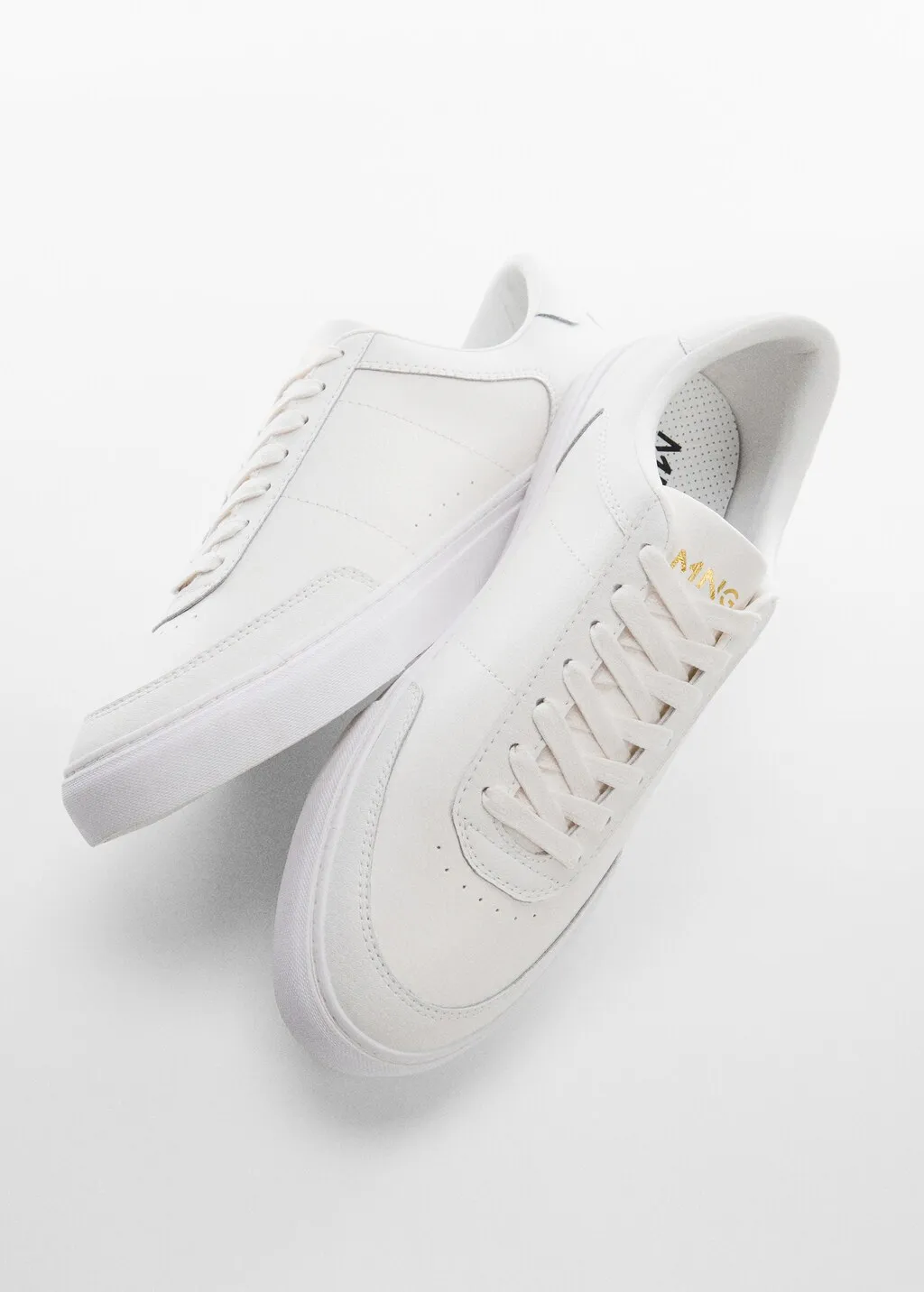 Sneaker pelle lacci