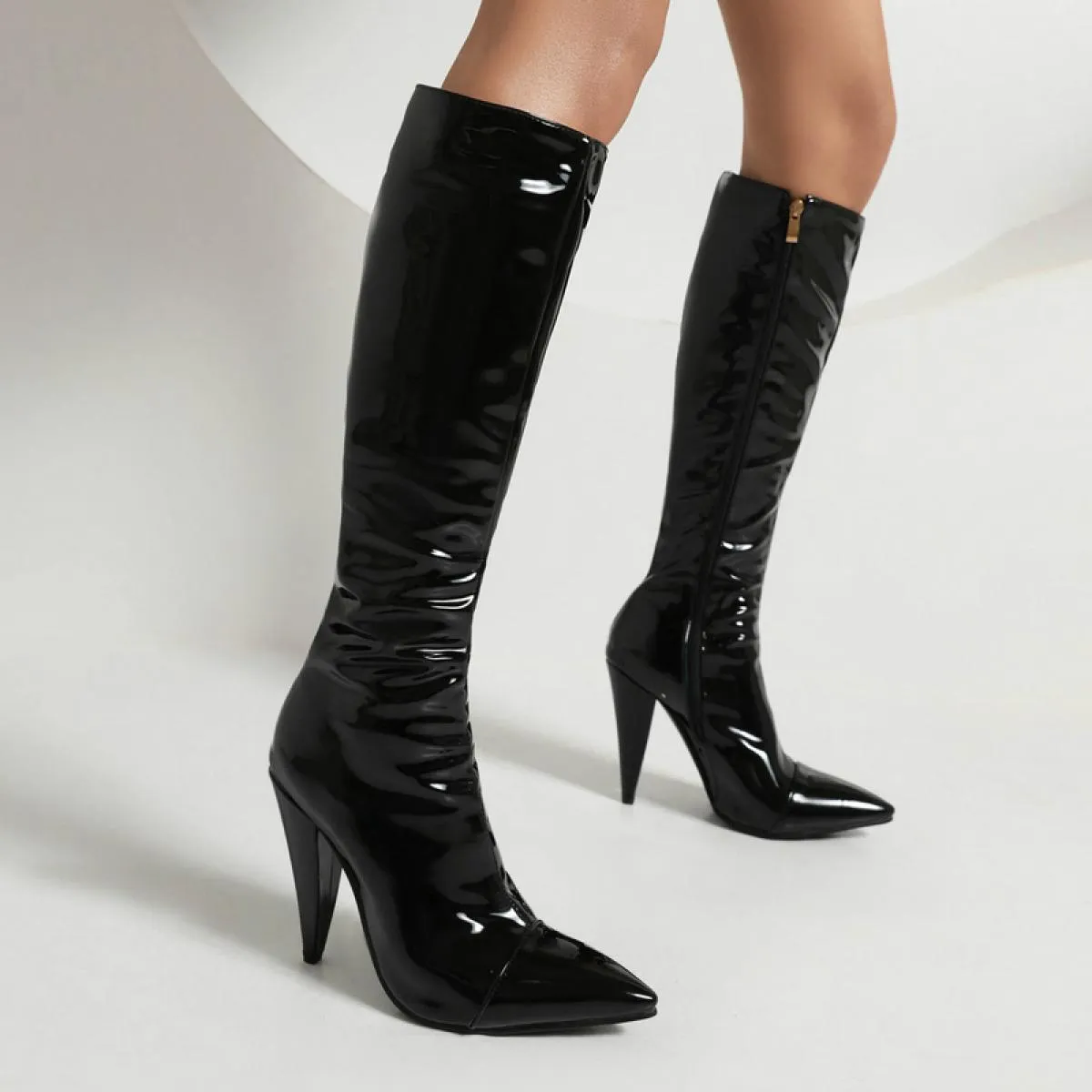 Stivali al ginocchio in ecopelle di marca firmati Strani tacchi alti Stivali a punta moda donna Stivali da donna Autunno Inverno