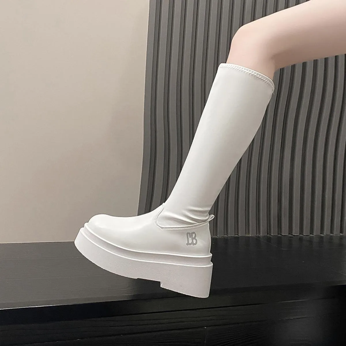 Stivali alti al ginocchio da donna Stivali alti con fibbia in pelle con cerniera da donna Tacchi bassi da donna Cintura con fibb