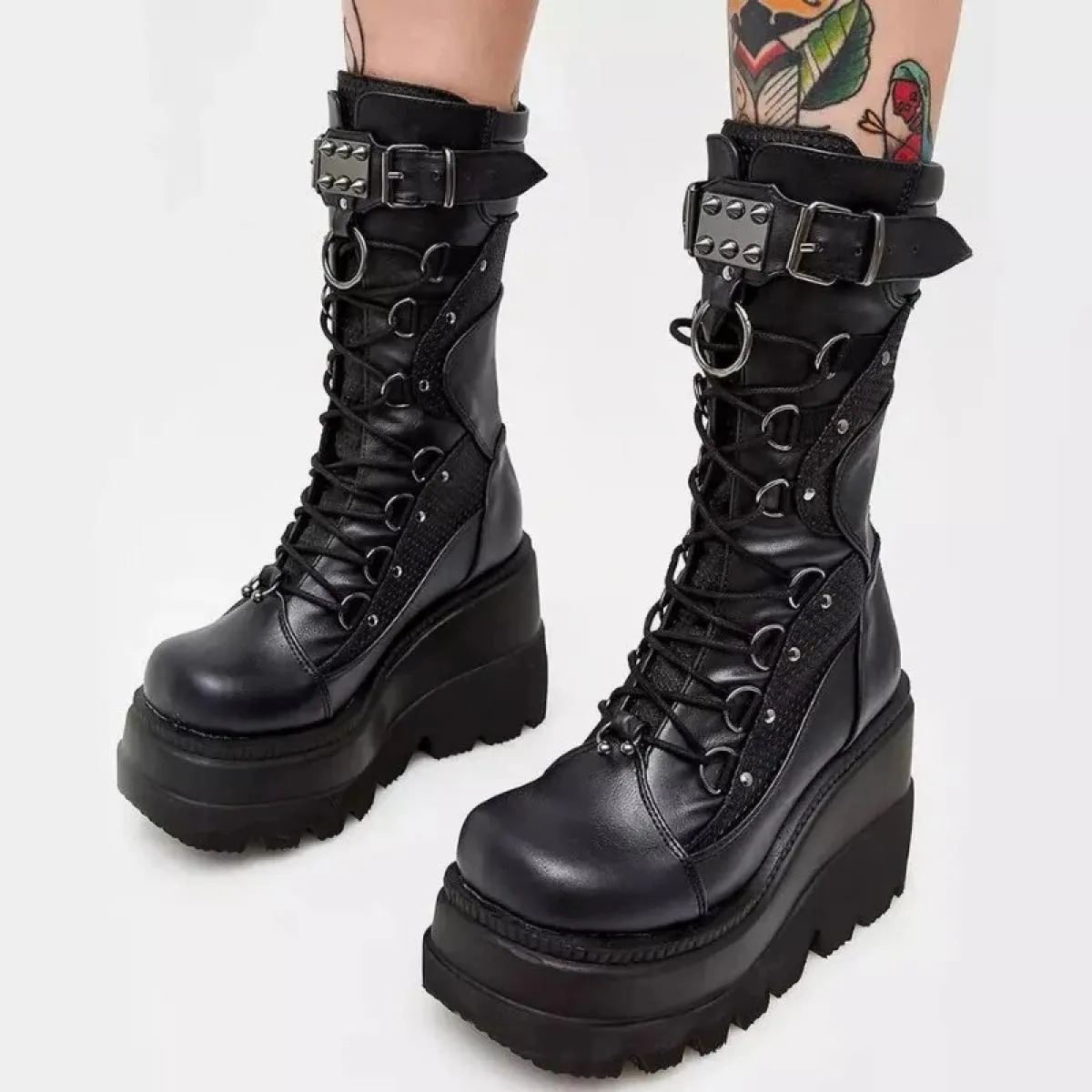 Stivali alti da donna Stivali a metà polpaccio Cosplay Stivali con zeppa con piattaforma alta 2023 Autunno estivo Nuovo designer
