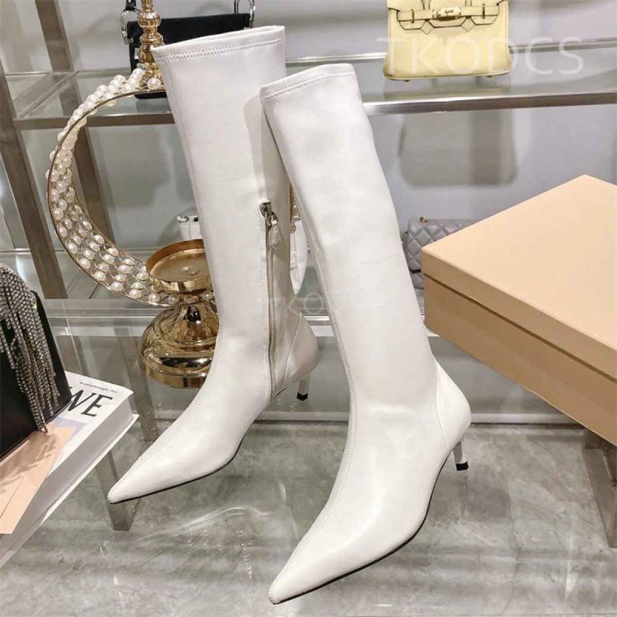 Stivali firmati di marca Donna Stivali alti al ginocchio in pelle scamosciata di mucca Zapatillas Mujer Stivali a punta sottili