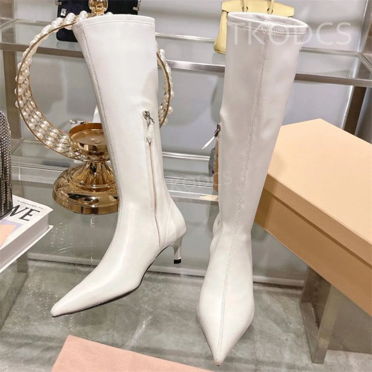 Stivali firmati di marca Donna Stivali alti al ginocchio in pelle scamosciata di mucca Zapatillas Mujer Stivali a punta sottili
