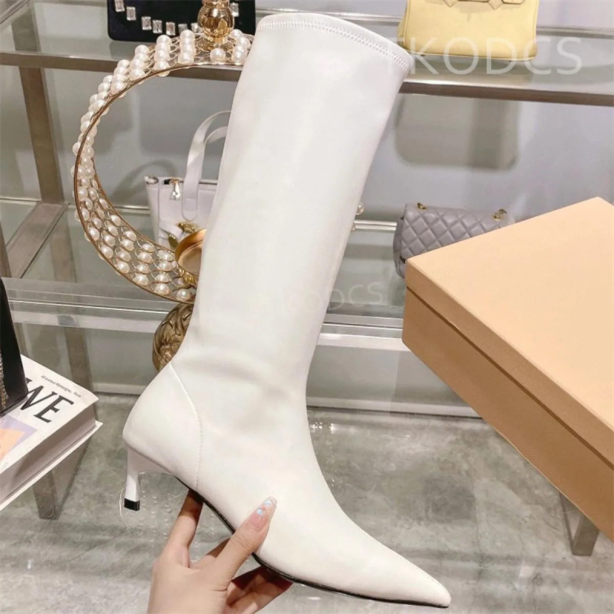 Stivali firmati di marca Donna Stivali alti al ginocchio in pelle scamosciata di mucca Zapatillas Mujer Stivali a punta sottili