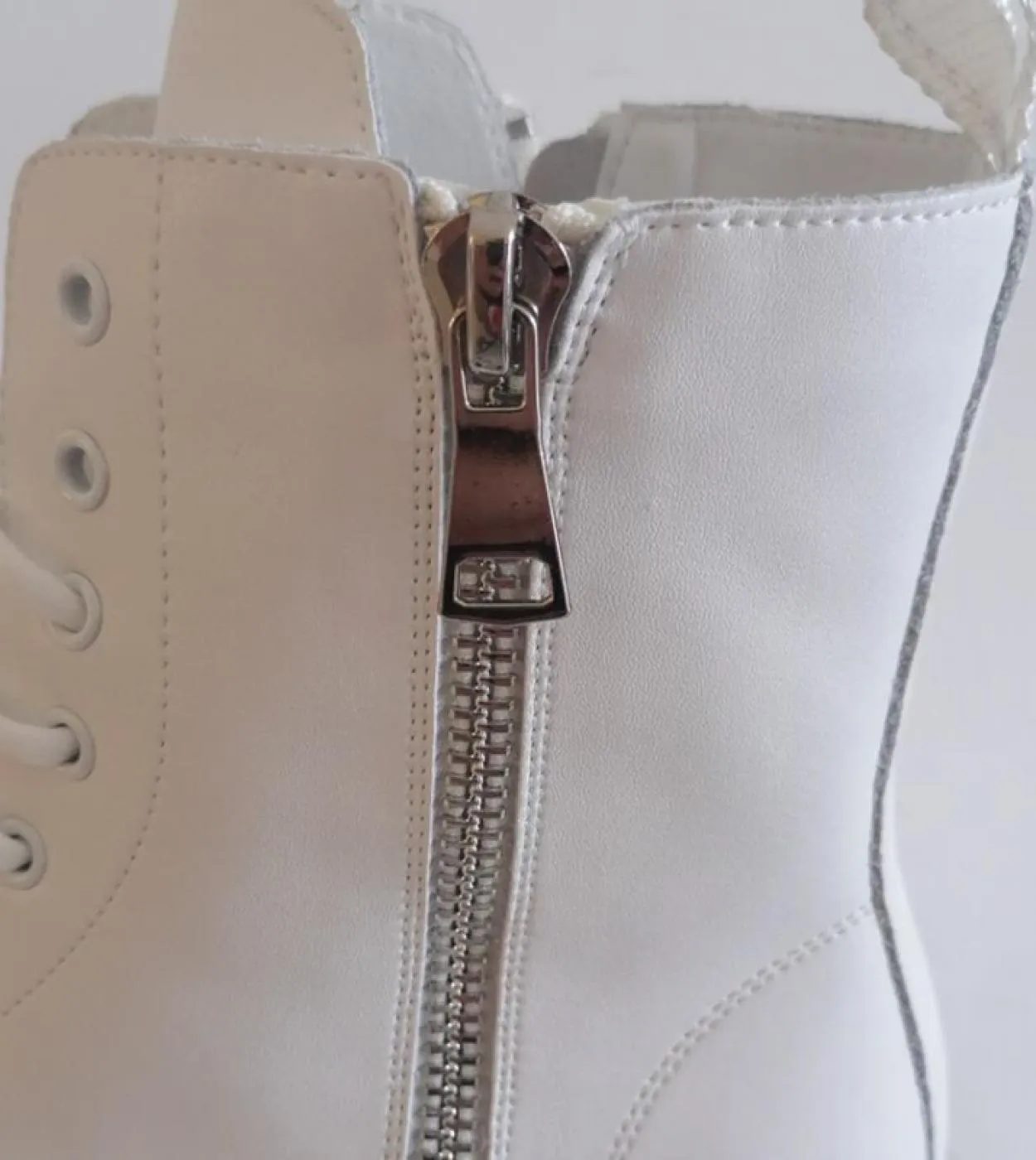 Stivali militari bianchi per uomo suola spessa scarpe da strada moda uomo scarpe da barca da uomo impermeabili casual