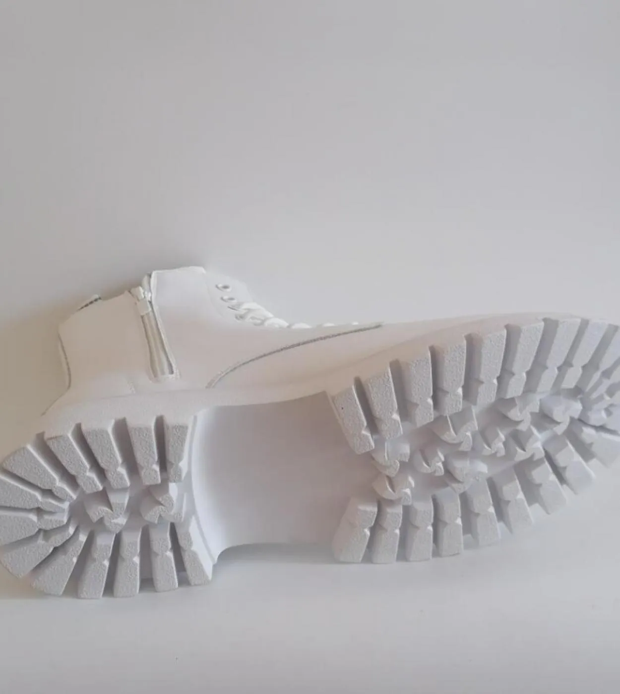 Stivali militari bianchi per uomo suola spessa scarpe da strada moda uomo scarpe da barca da uomo impermeabili casual