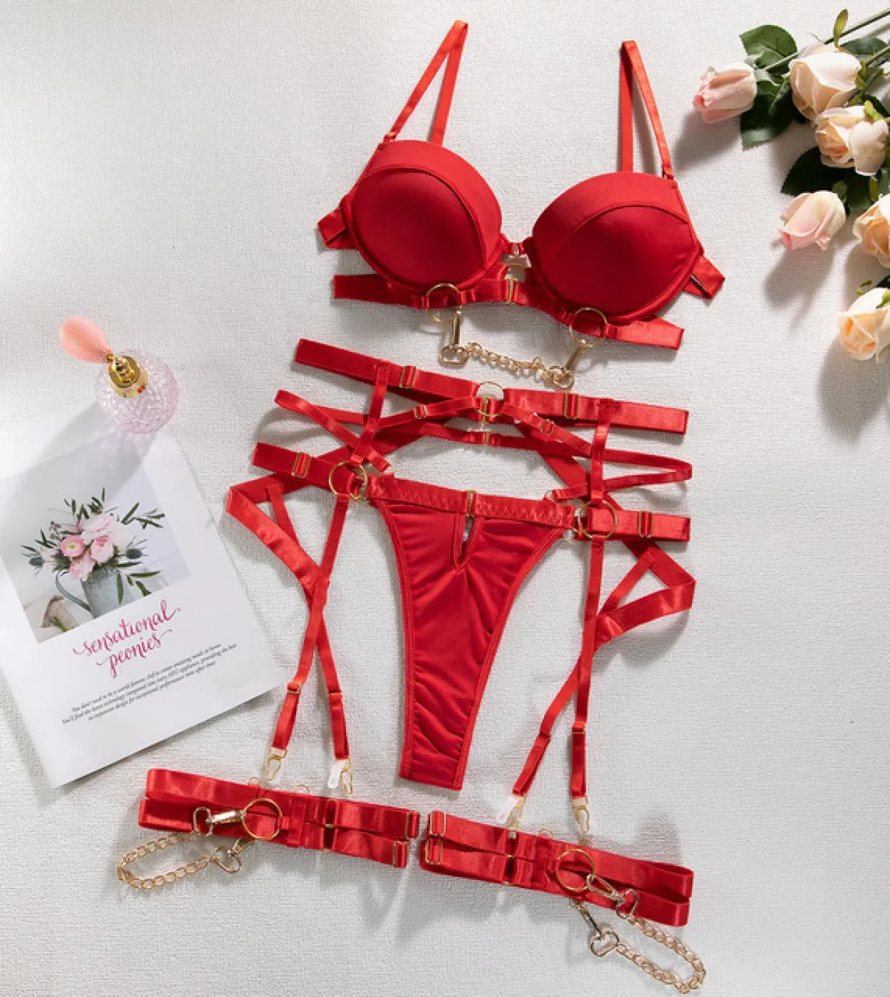 Yimunancy Set di biancheria intima imbottita da 3 pezzi Set gotico decorato a catena da donna Set slip rosso Set reggiseno e sli